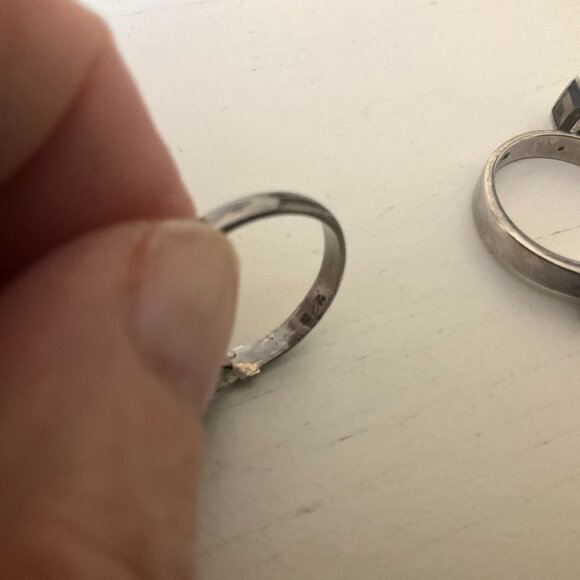 3 amethyst and purple stones and 925 sterling silver rings - Picture 3 of 7